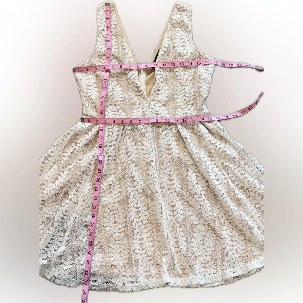 NWOT Lulus Lace Overlay Mini Dress - Picture 5 of 5